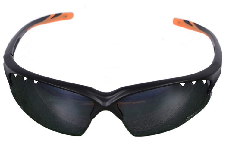 Sports sunglasses for shooting clays