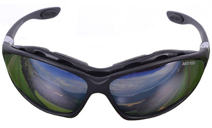 Ski goggles that change into sunglasses for men and women